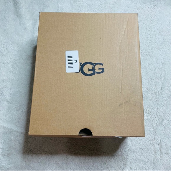 UGG Fluffita Cali Collage slipper slides in olive - Picture 8 of 8